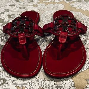 VGUC Red Tory Burch Millers Size 9